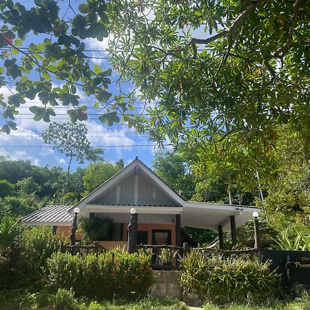 Phu Samut Villa Ban Ba Kan Pa Exterior photo