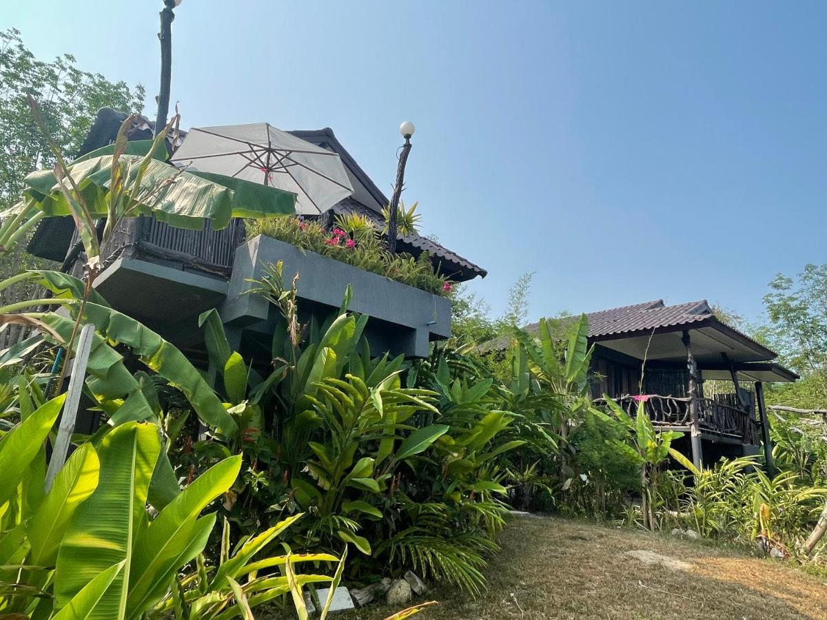Phu Samut Villa Ban Ba Kan Pa Exterior photo