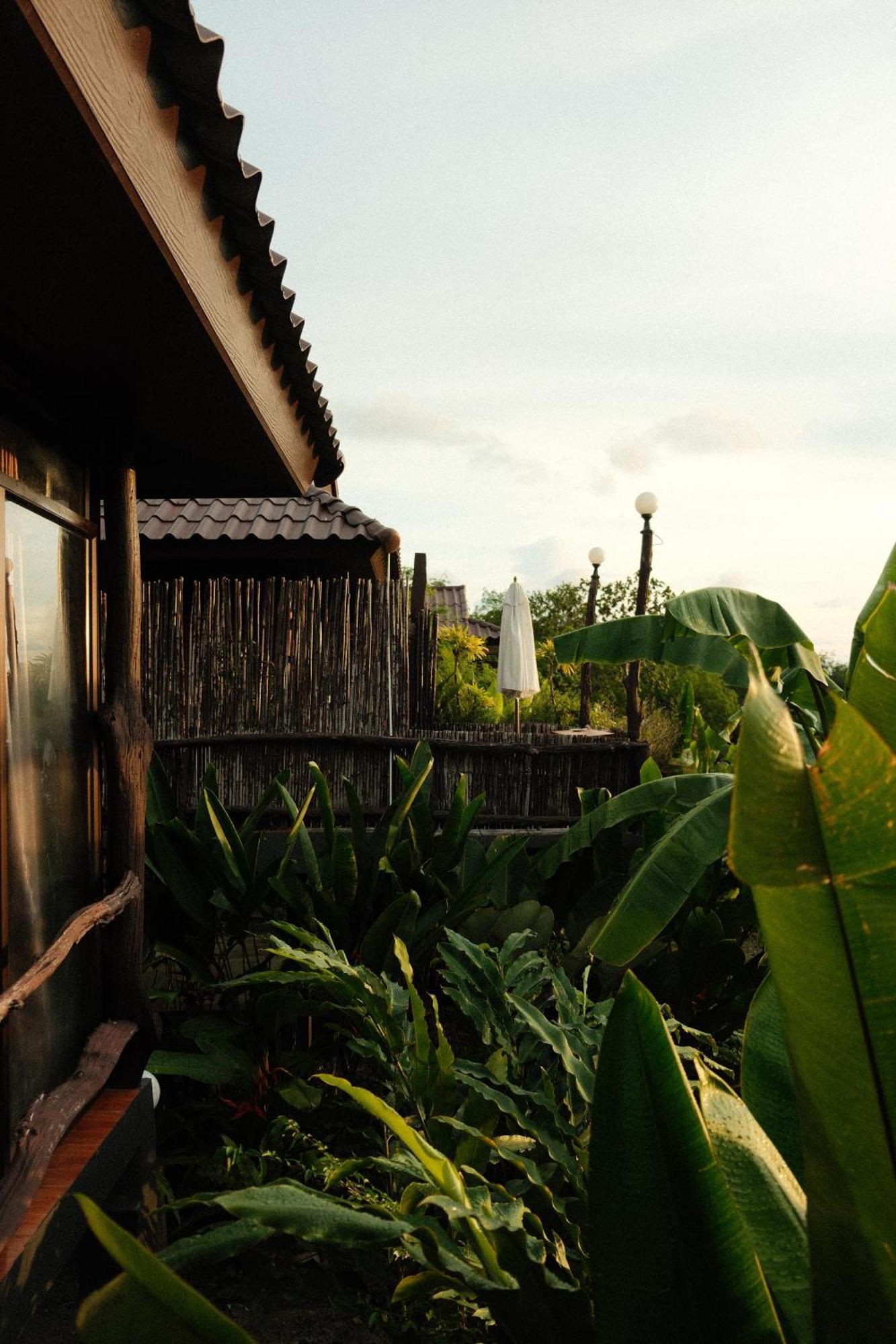 Phu Samut Villa Ban Ba Kan Pa Exterior photo